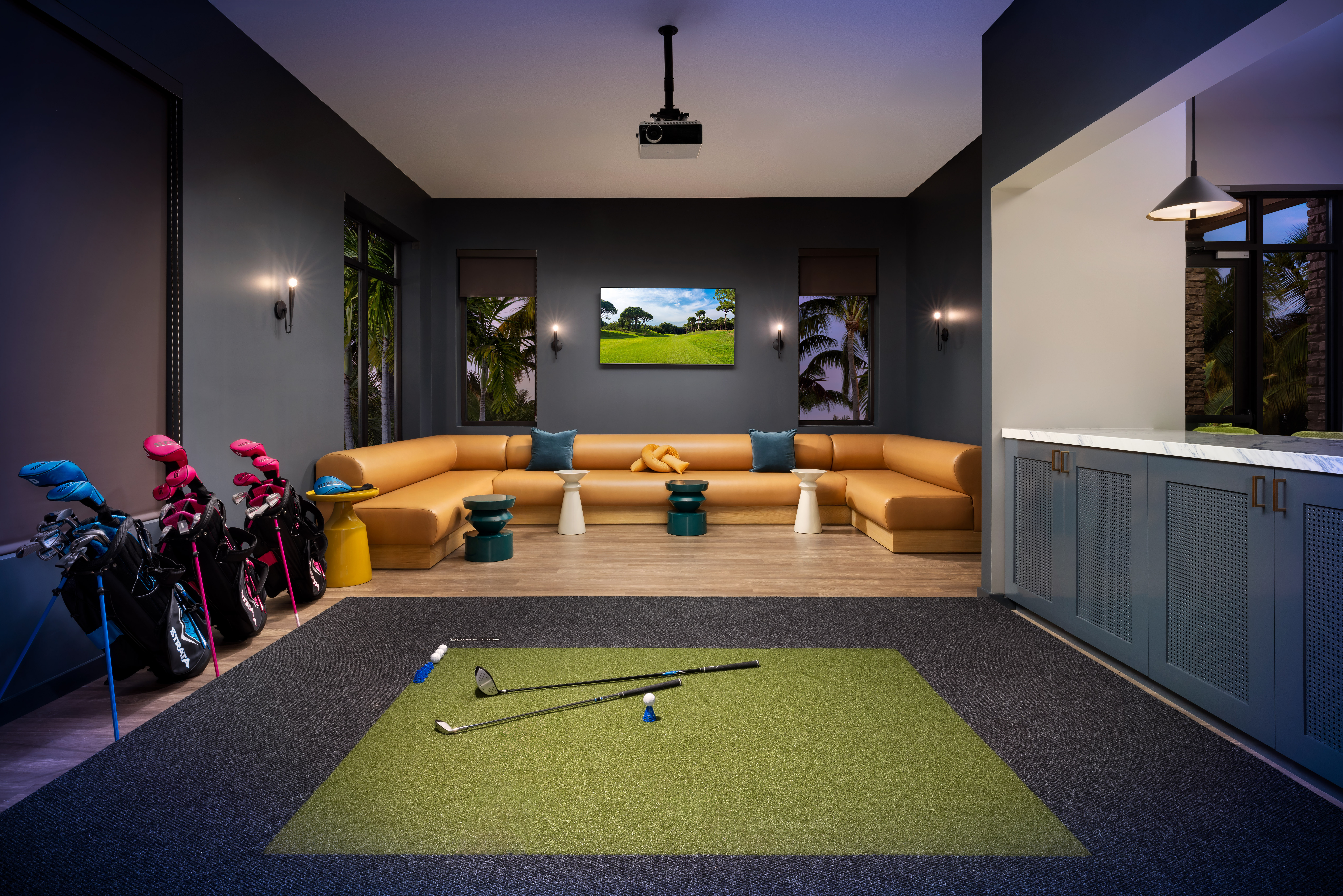 VO Oralndo golf sim shot 2