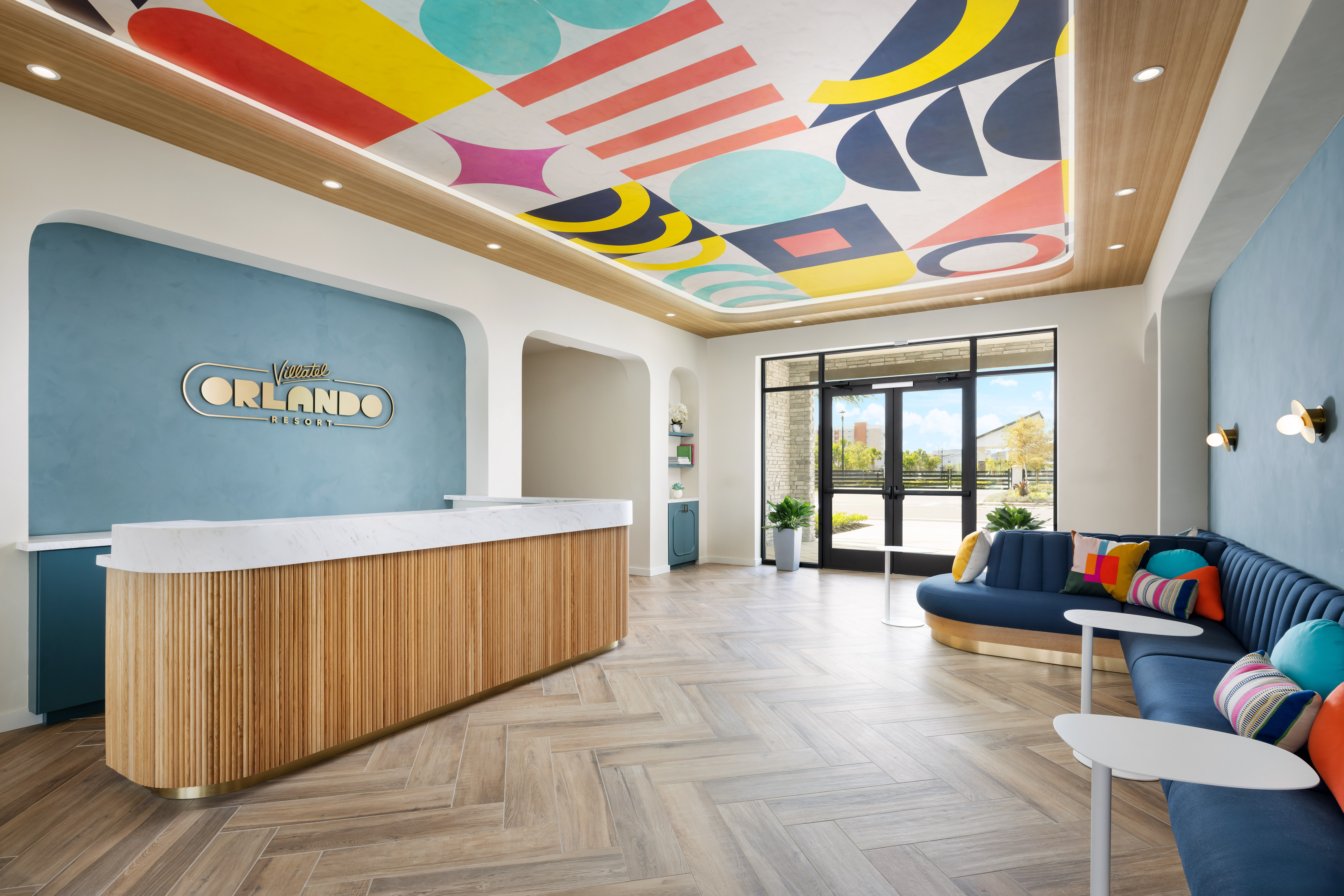 VO Oralndo lobby shot 1